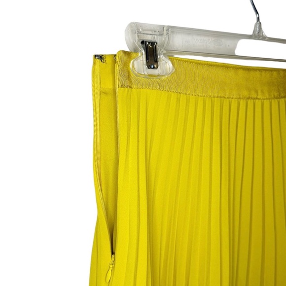 LOFT Skirt Yellow Pleated Mini Size Zipper Ann Taylor Size 0 - Picture 4 of 8